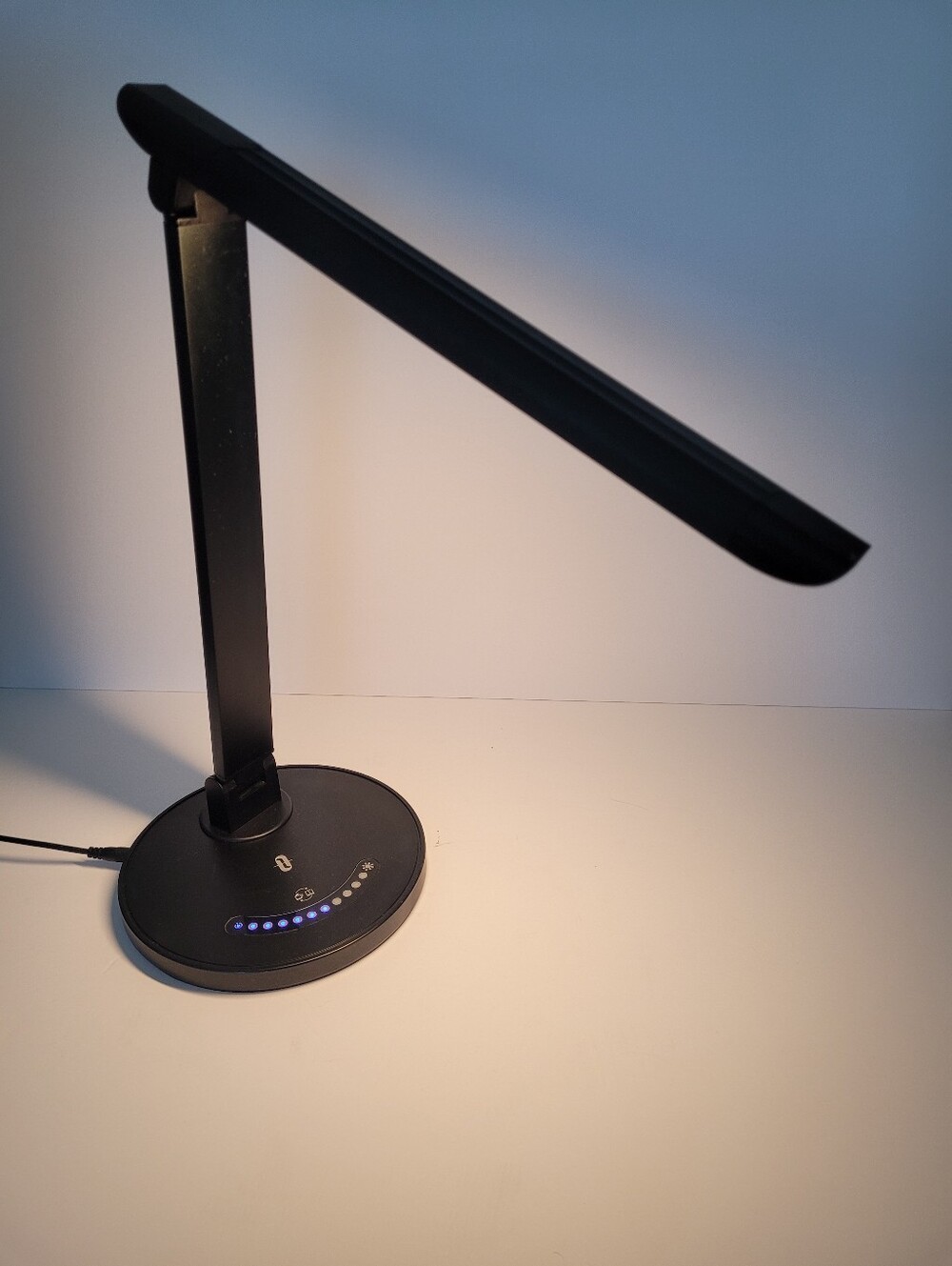 TAOTRONICS LED lamp - Picture 5 of 15